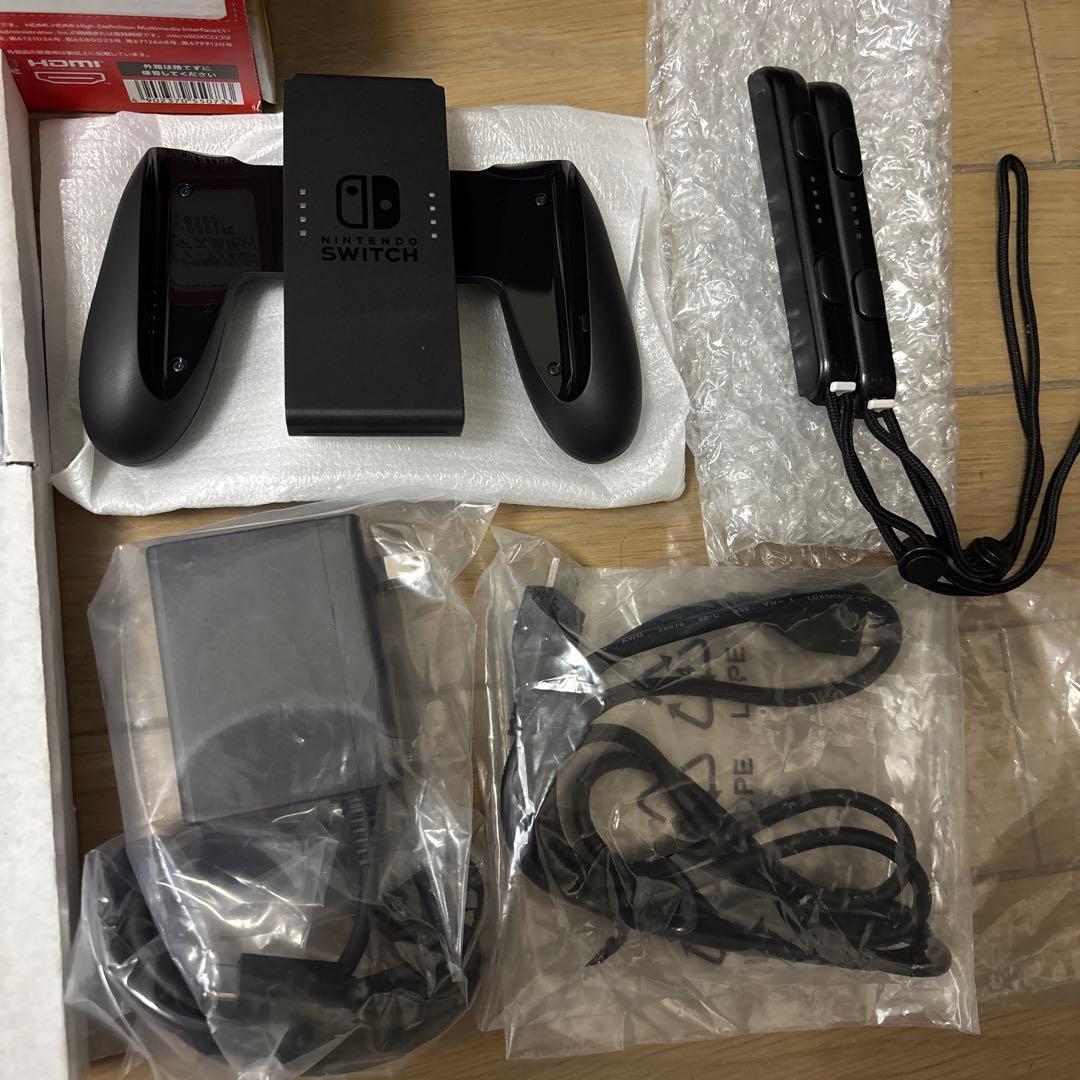 Nintendo Switch本体（付属品付き）