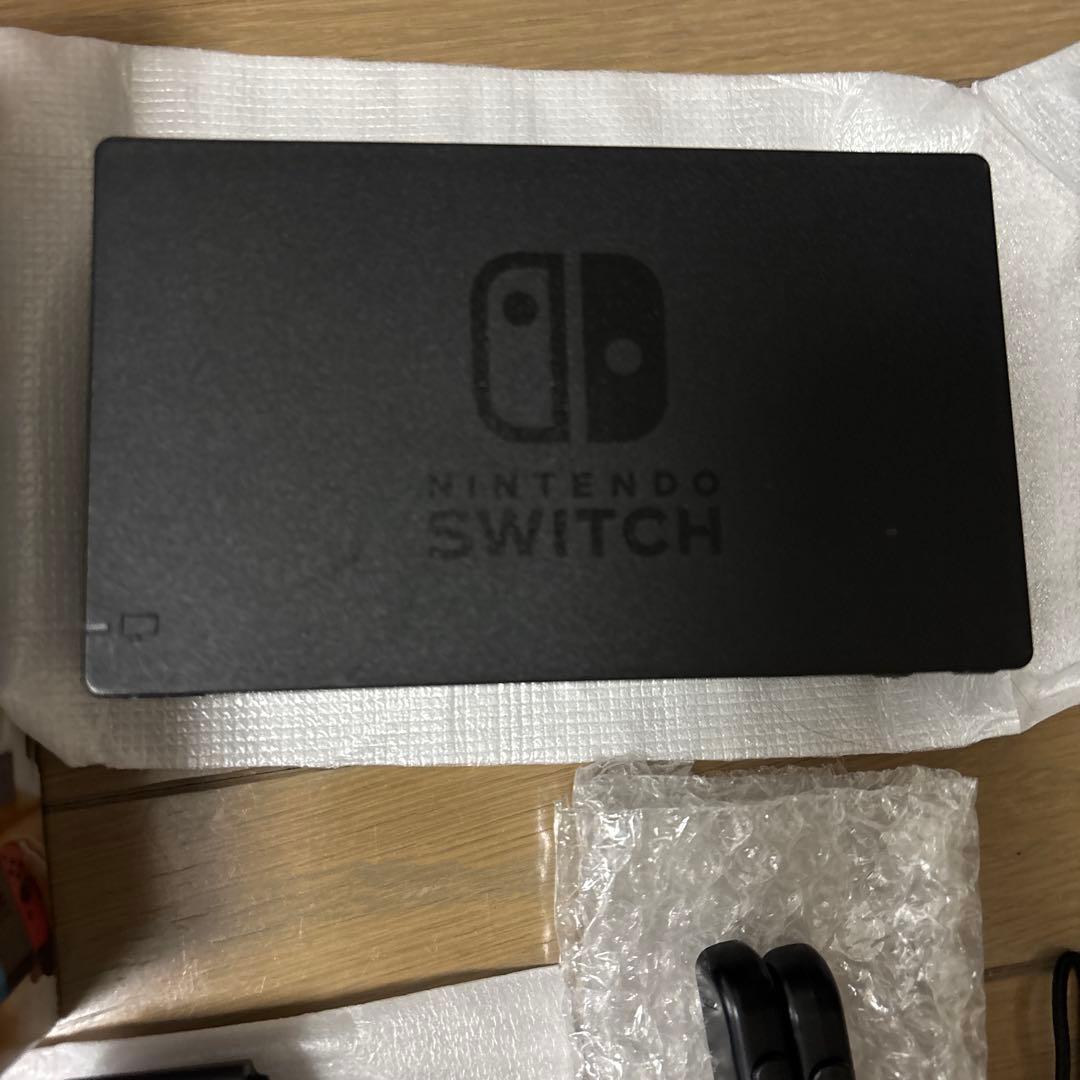 Nintendo Switch本体（付属品付き）