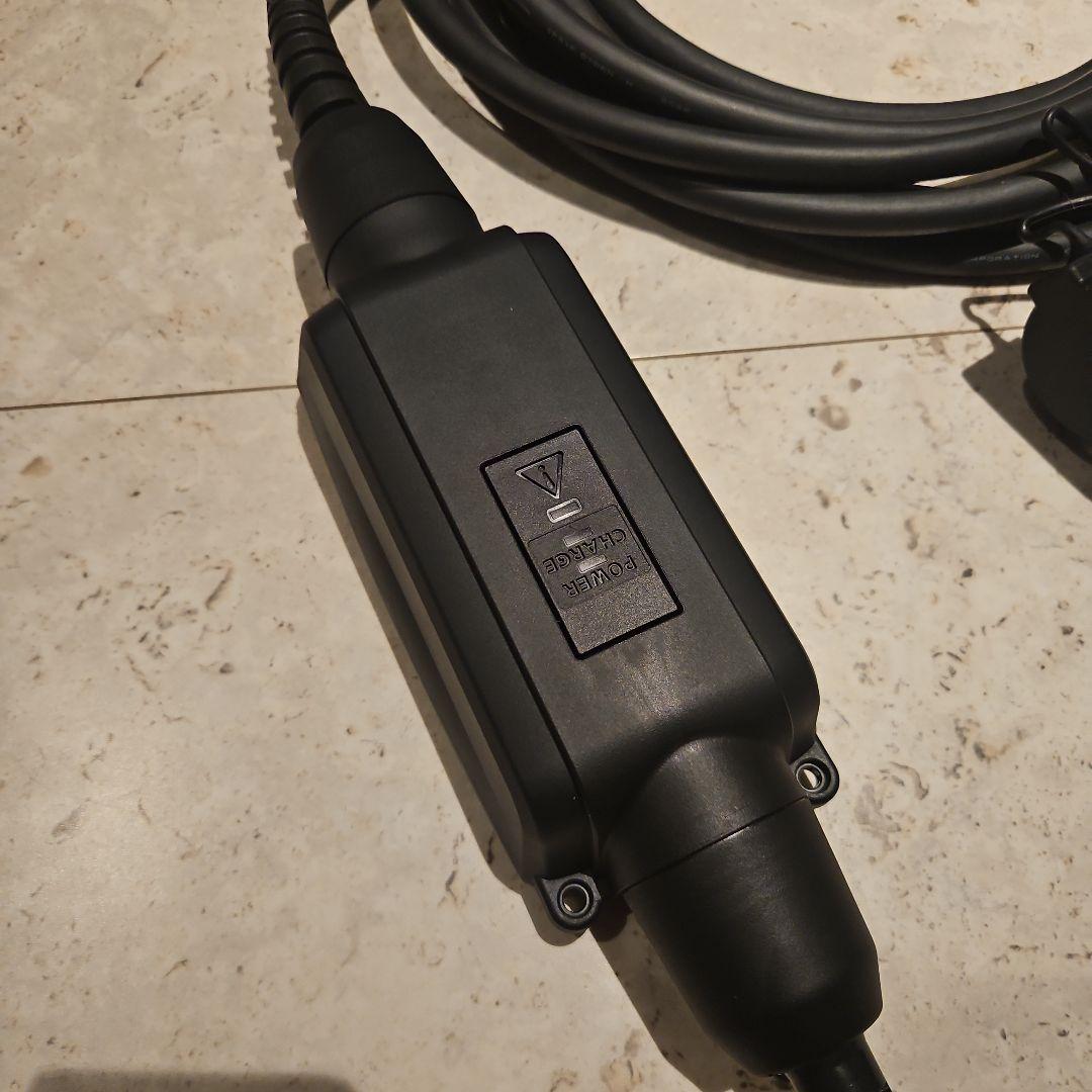 TOYOTA EV PHEV充電用プラグコード 青