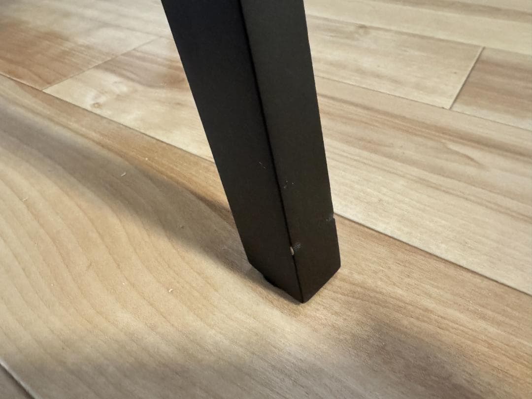 リーンロゼ LUPO サイドテーブル トーゴ