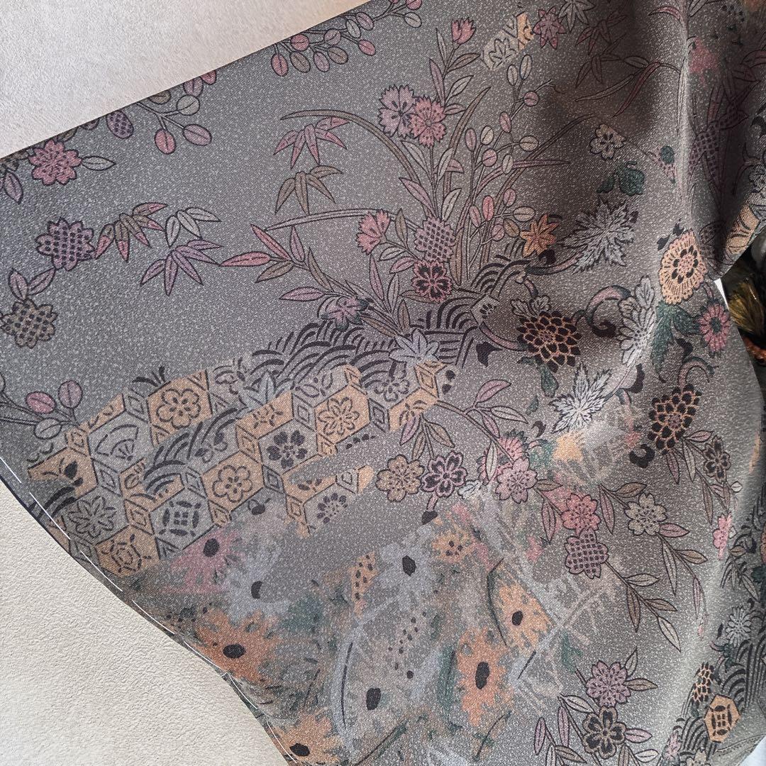 小紋　フルセット　着物　正絹　しつけ糸付き　草花　大人の洒落　普段着物　J7