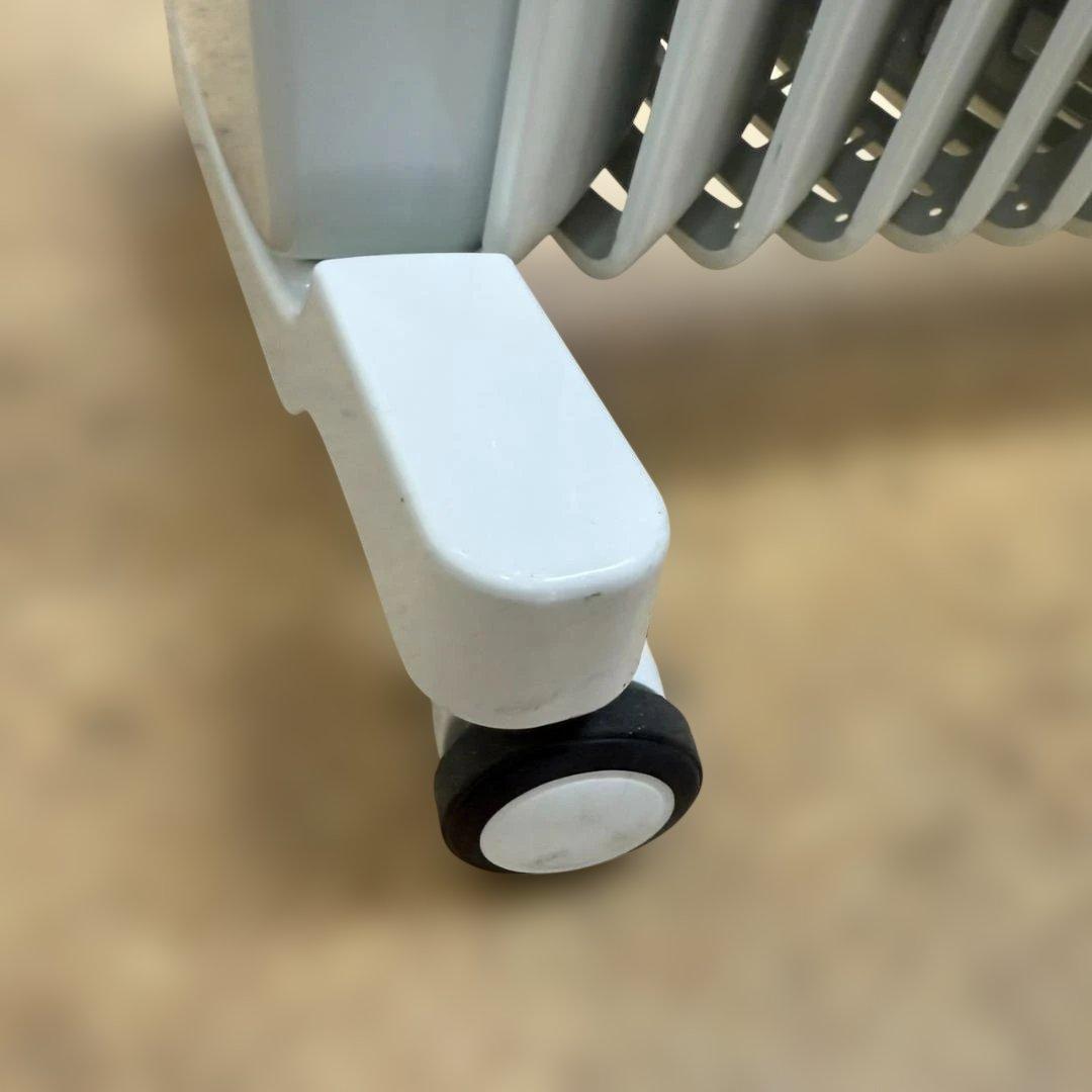 ★ディンプレックス　オイルフリーヒーター　B05