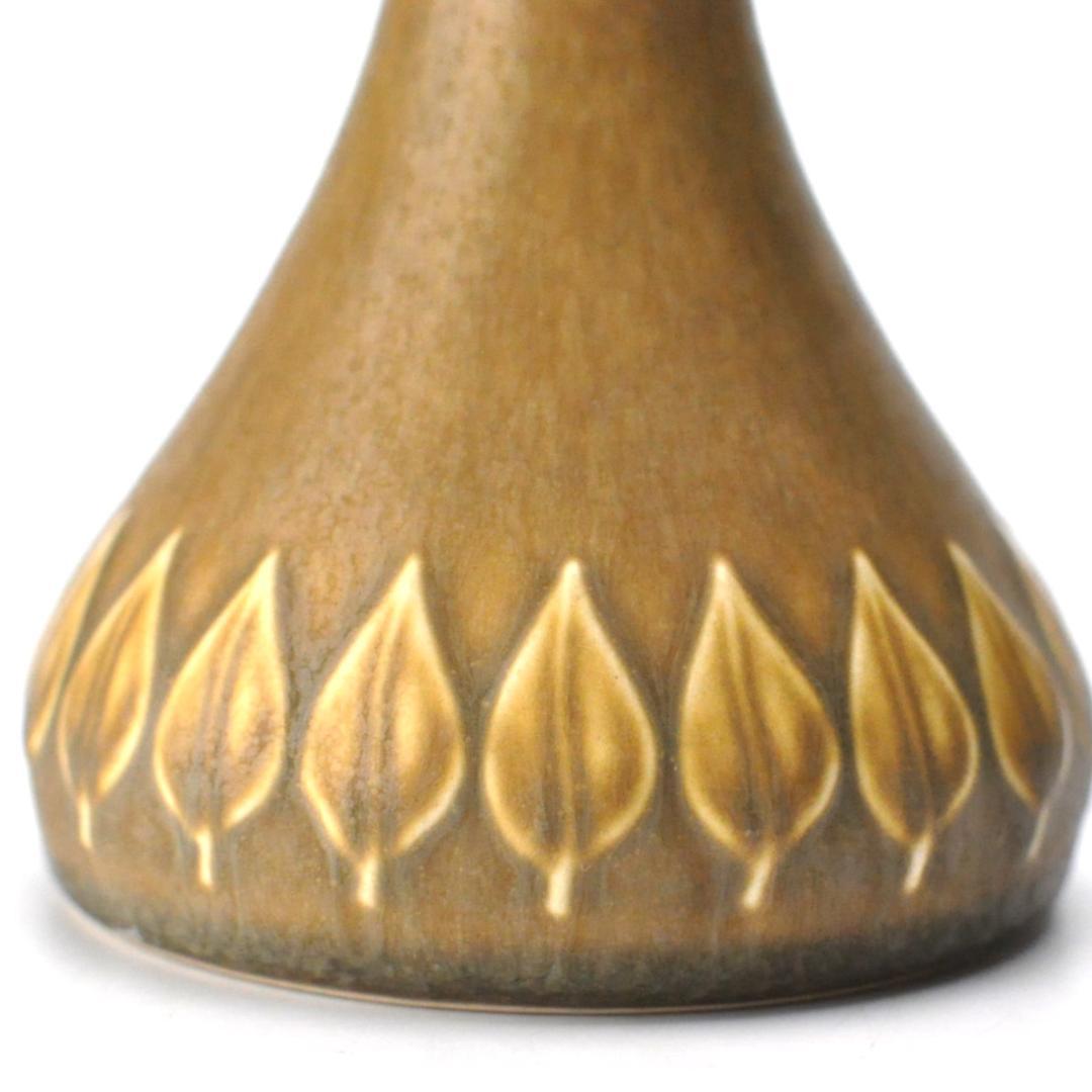 クイストゴー　RELIEF（レリーフ）フラワーベース　花瓶