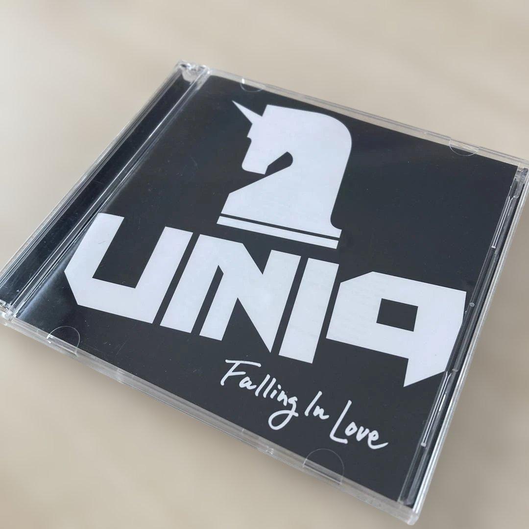 UNIQ Falling In Love 王一博CD DVD
