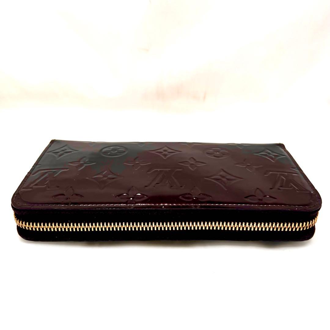 【極美品】 ルイヴィトン ヴェルニ アマラント ジッピーウォレット M93522