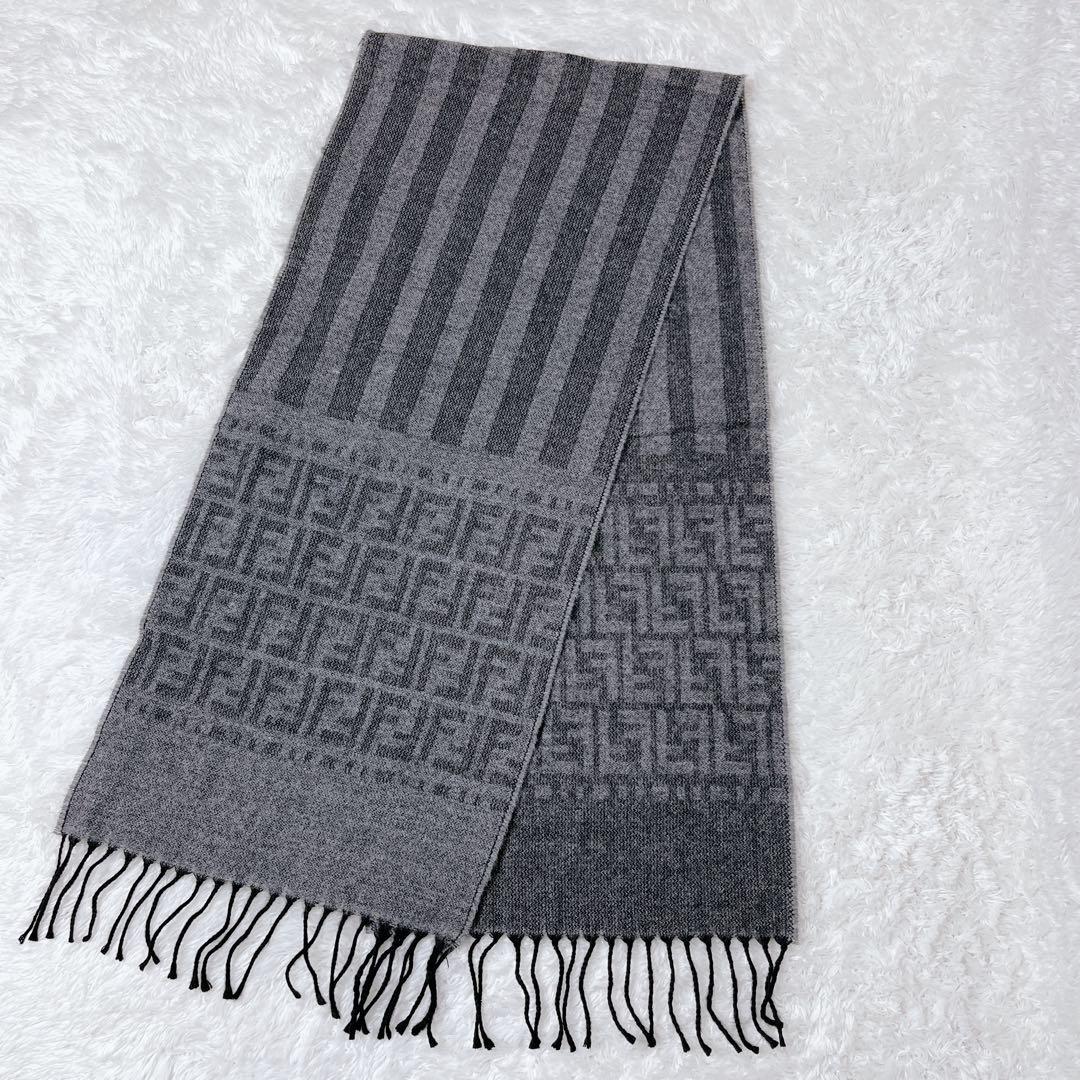 FENDI フェンディ スカーフ マフラー ズッカ柄 フリンジ