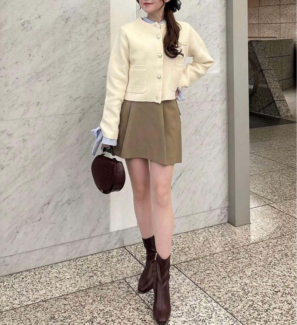 新品　未使用　ココディール　ニットジャケット　ニットカーディガン　ホワイト　白