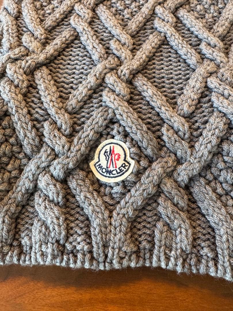 Moncler ケーブル編み ニットマフラー グレー