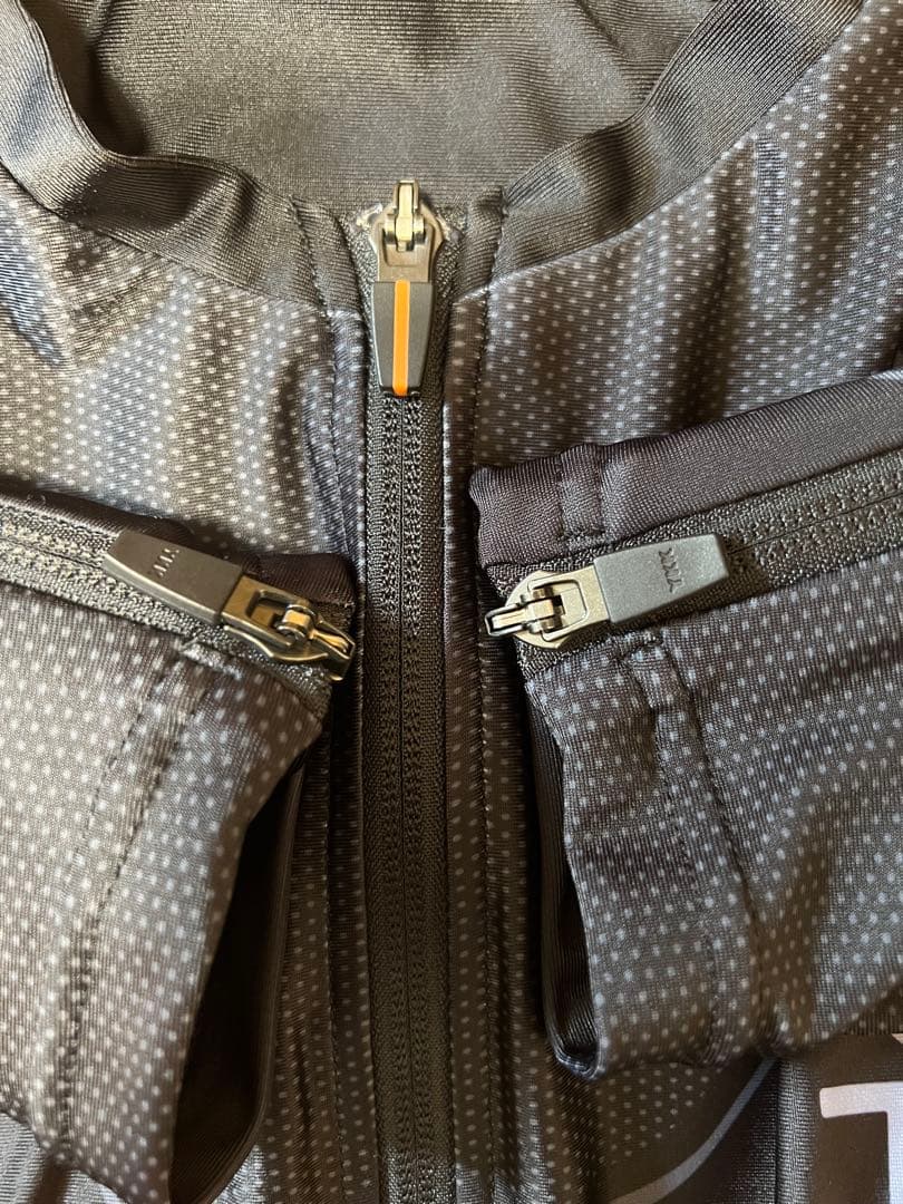 aSAKAWA SIXPADパワースーツトップ正規品　レディースSサイズ