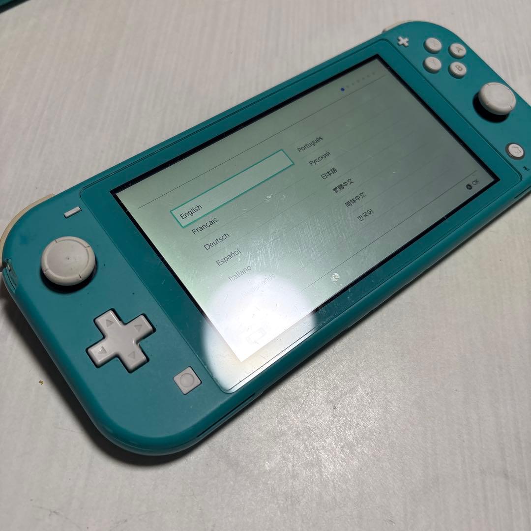 Nintendo Switch Lite ターコイズ　欠けてます