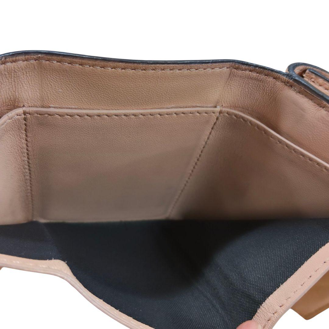 FENDI フェンディ FFダイヤモンド 三つ折り財布 エンボスFFロゴ