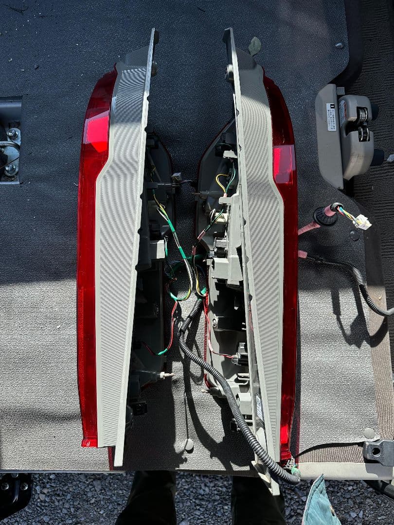 ホンダ N-BOX JF3 リアテールランプ 左右セット 純正 バックライト