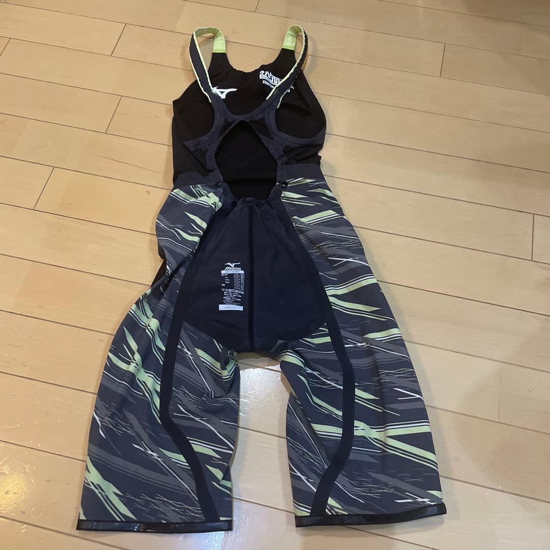 セントラルスポーツ　高速水着