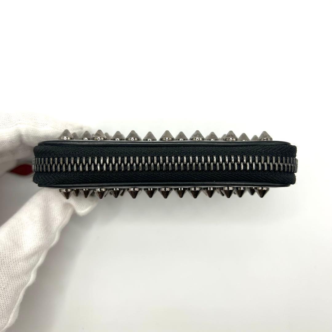 【美品】クリスチャンルブタン パネトーネ キーケース スパイク スタッズ レザー