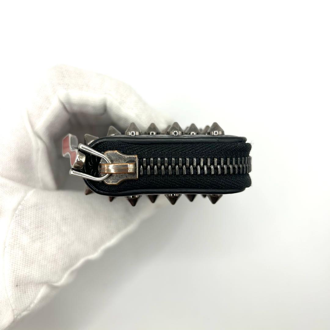 【美品】クリスチャンルブタン パネトーネ キーケース スパイク スタッズ レザー