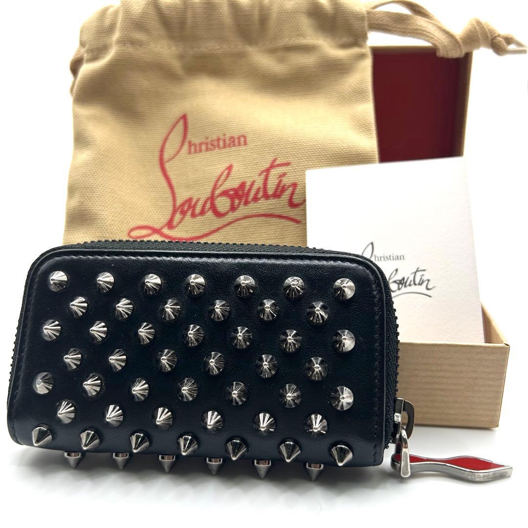 【美品】クリスチャンルブタン パネトーネ キーケース スパイク スタッズ レザー