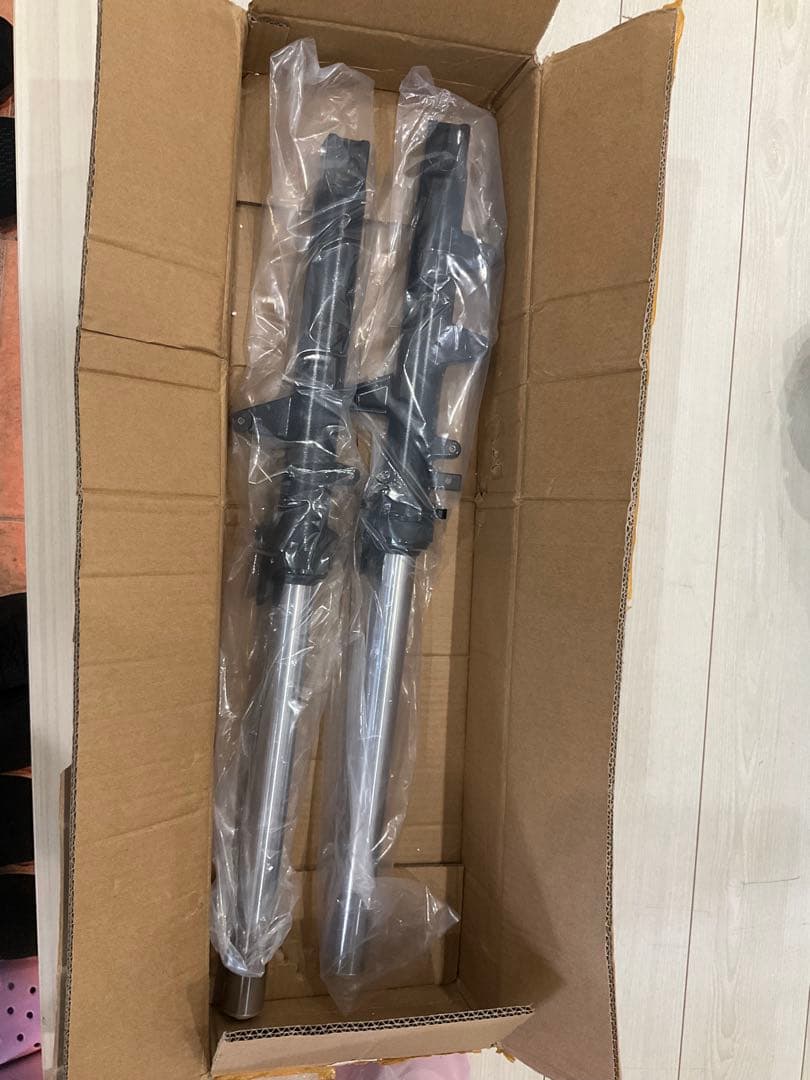 スズキ GSR250系 GJ55D 新品フロントフォーク サスペンション 左右