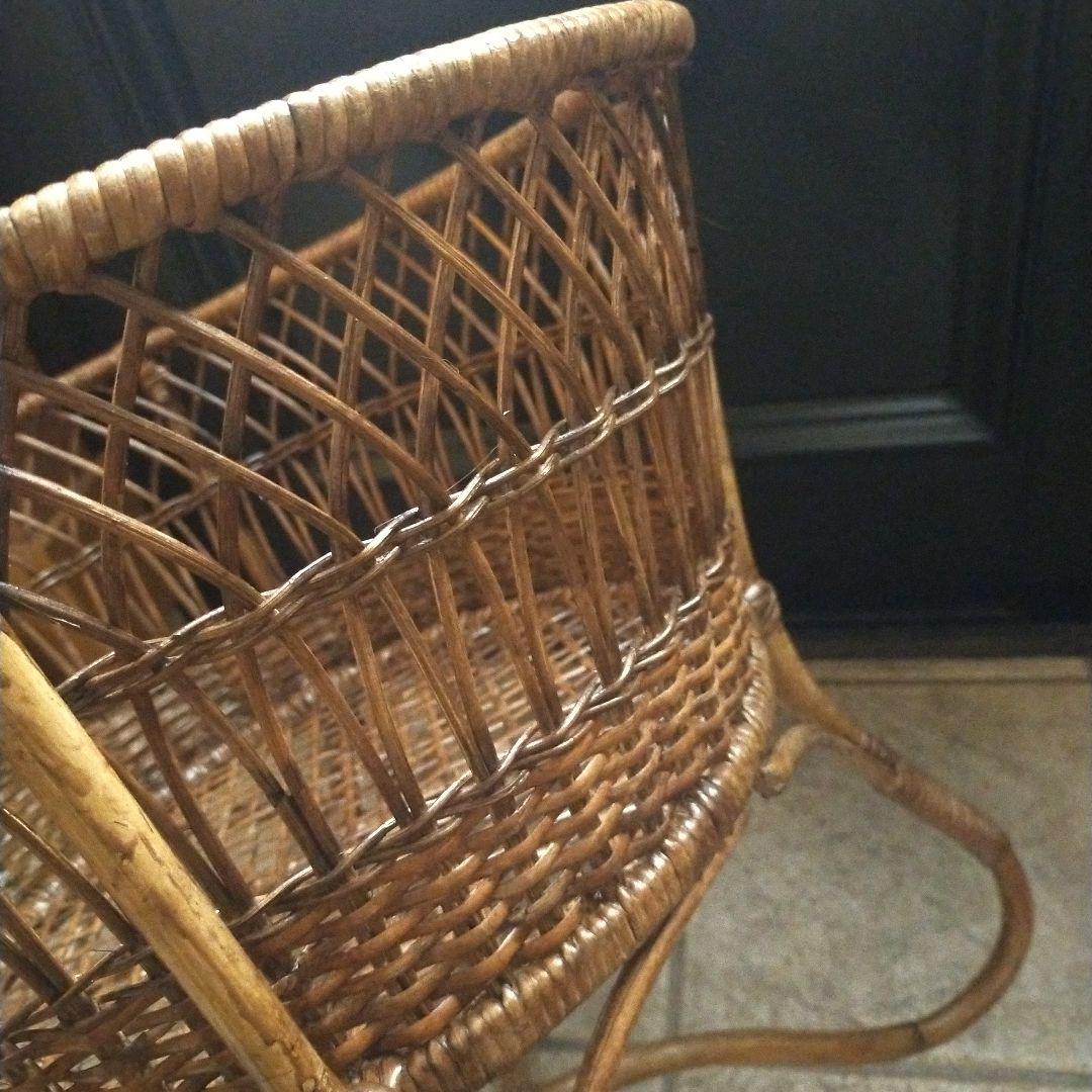 天然素材　籠　脚付き