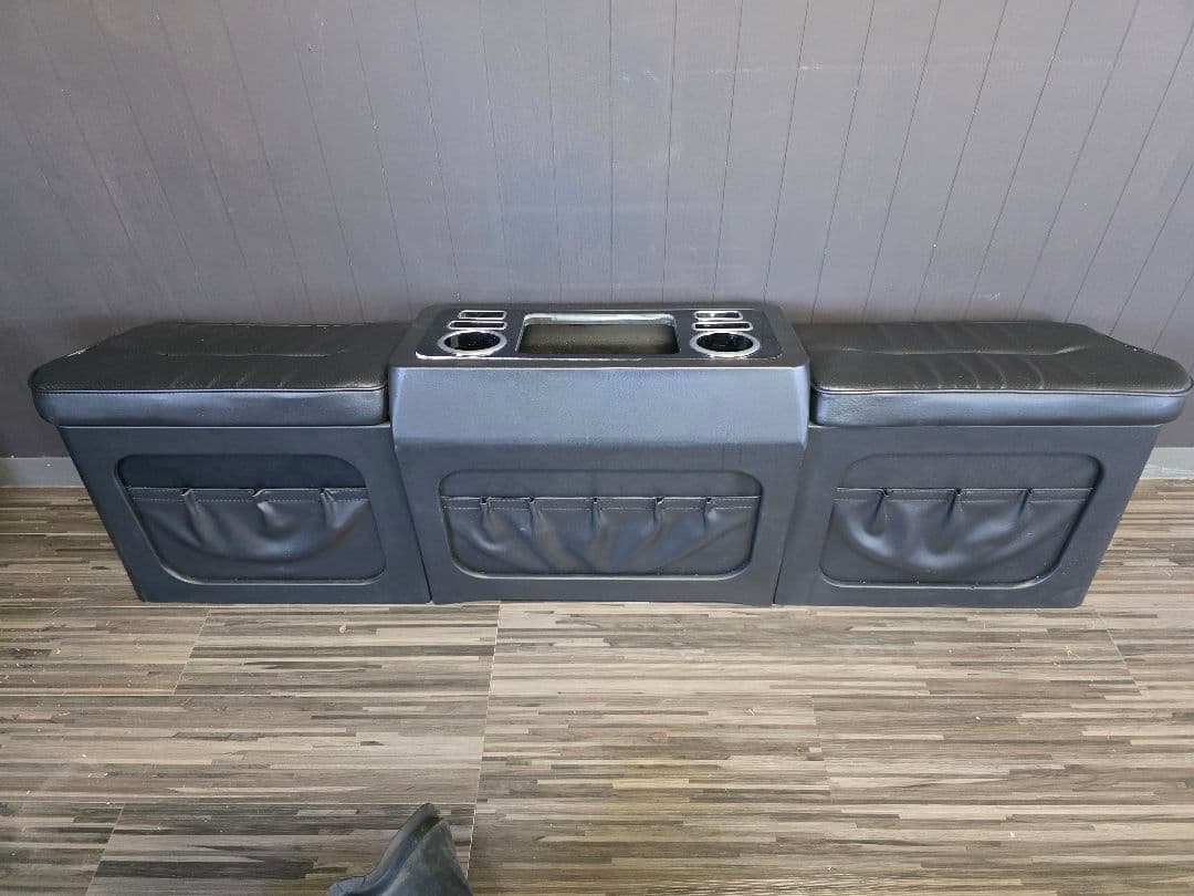 引き取り限定　ハイエース200　セカンドテーブル