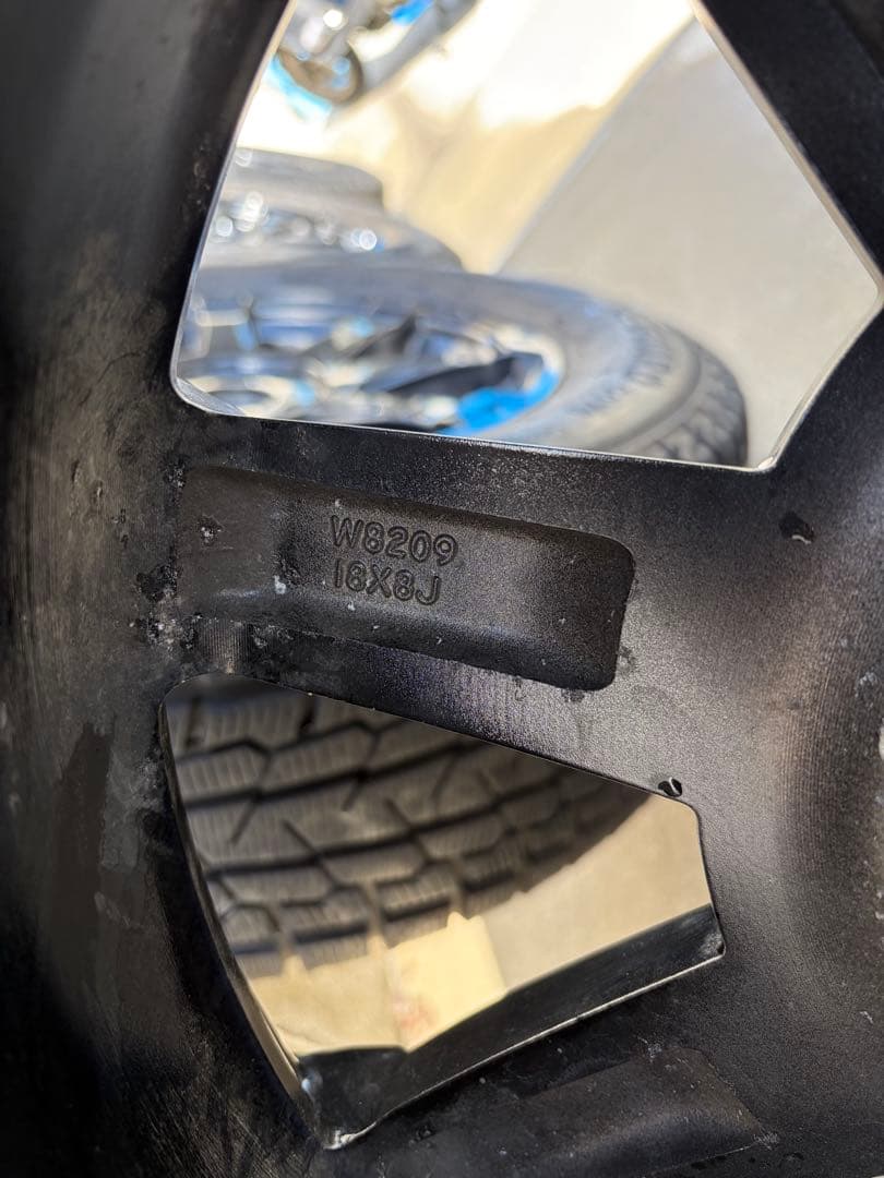 265/60R18 社外ブラックホイール スタッドレス4本セット　jeep