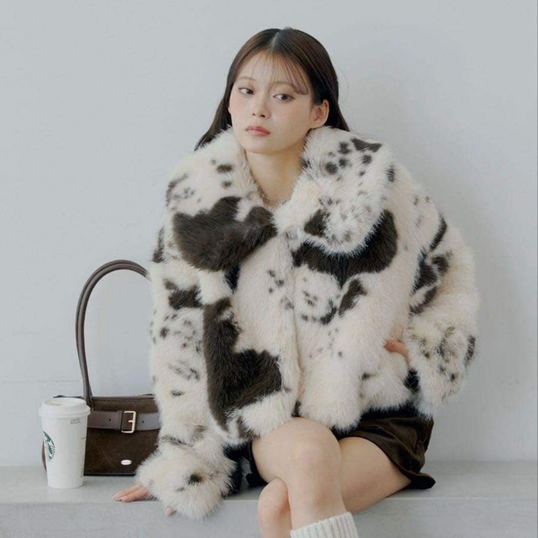 chico ショートファーコート カウ柄 ベージュ