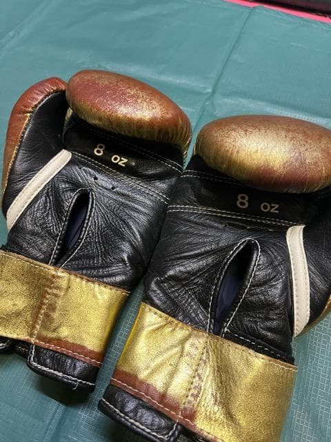 ウイニング ボクシンググローブ 8オンス ゴールド Winning