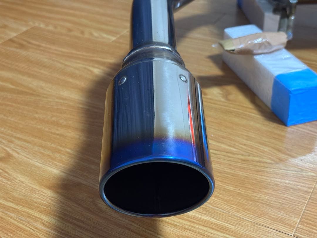 【送料込み価格】スイフトスポーツ　zc32s HKS マフラー