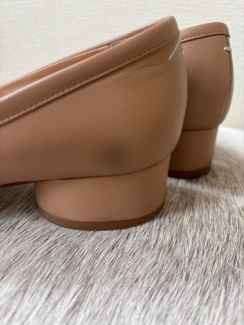 メゾンマルジェラ 足袋パンプス