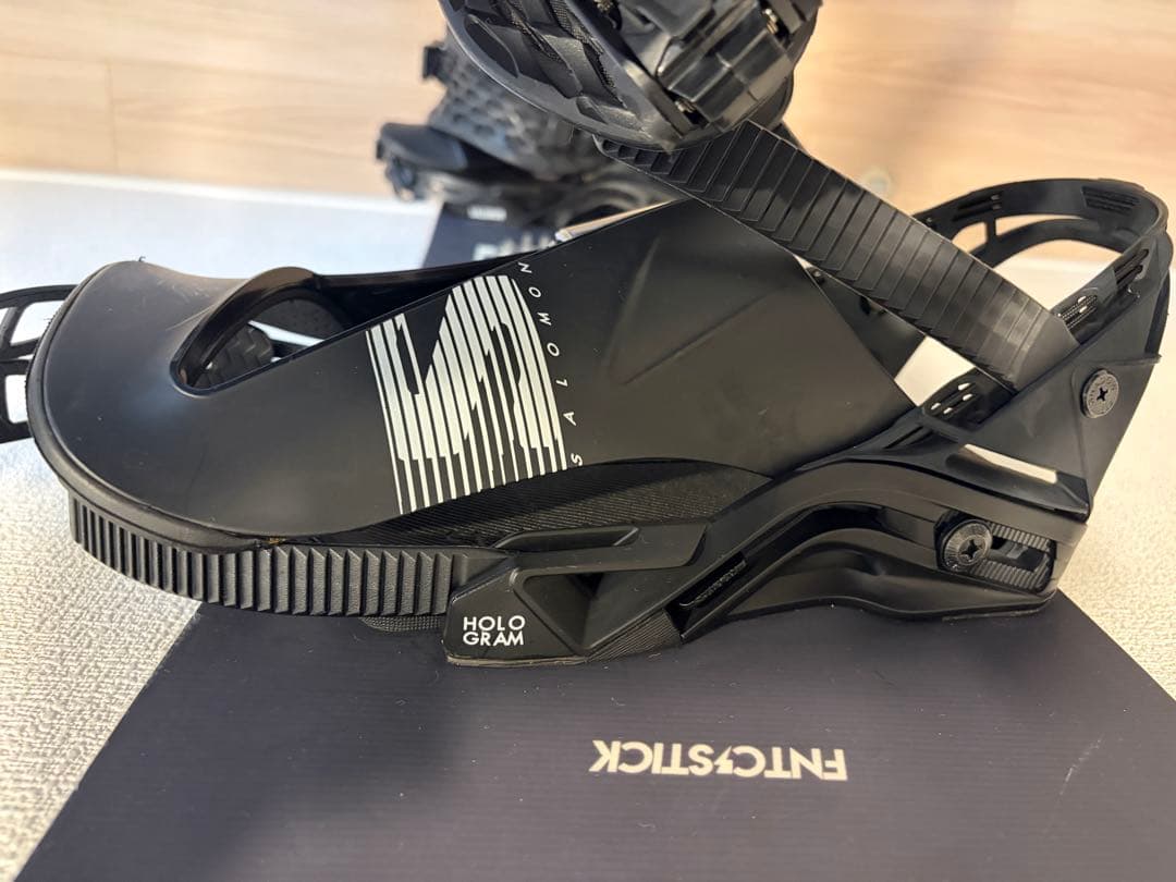 FNTC TNT スノーボード、SALOMONビンディング　セット