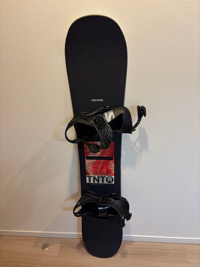 FNTC TNT スノーボード、SALOMONビンディング　セット