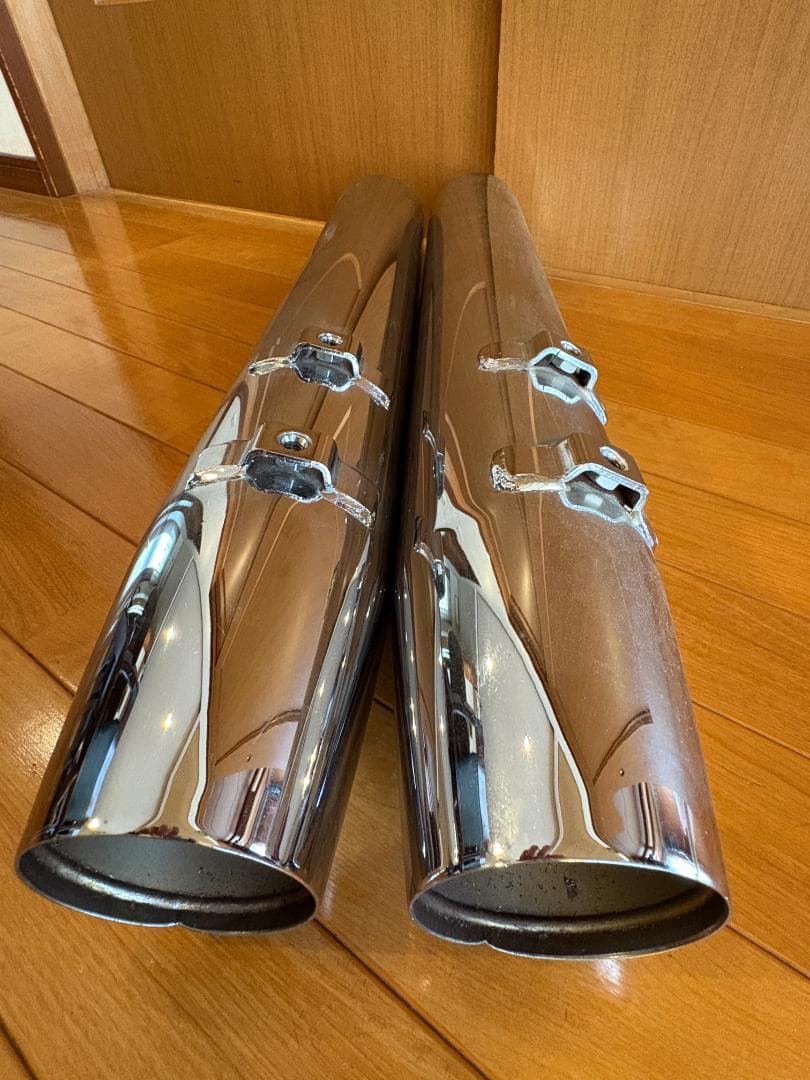 ハーレー純正　ツーリングファミリー北米マフラー95年〜016年　ガリ傷なし！