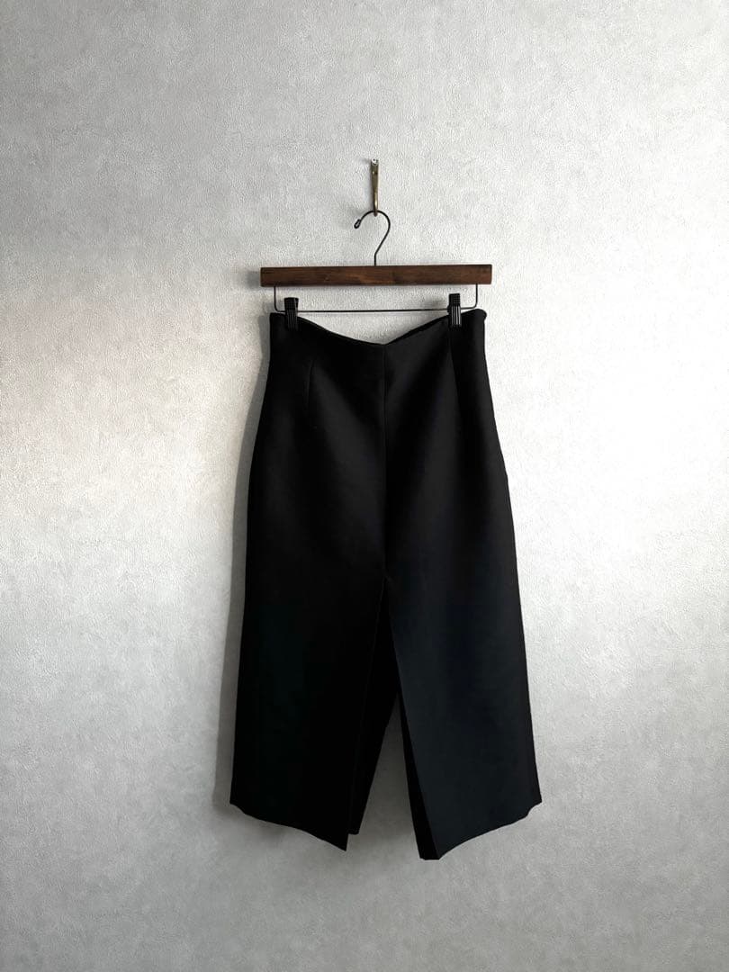 2025今季完売定価3.3万★ウィムガゼット ハーフパンツ　36 黒ハイウエスト