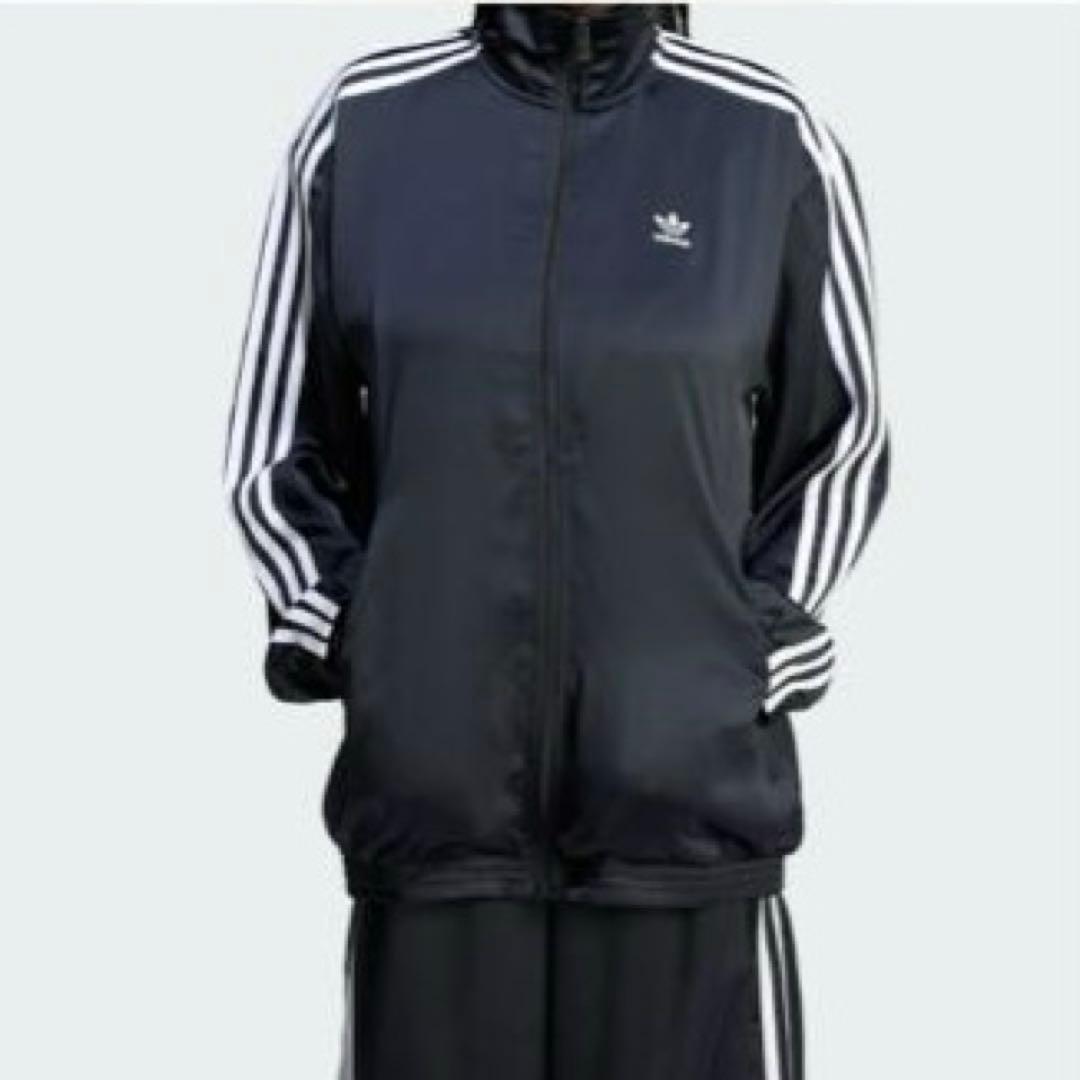 アディダス　ルーズ サテン トラックトップ