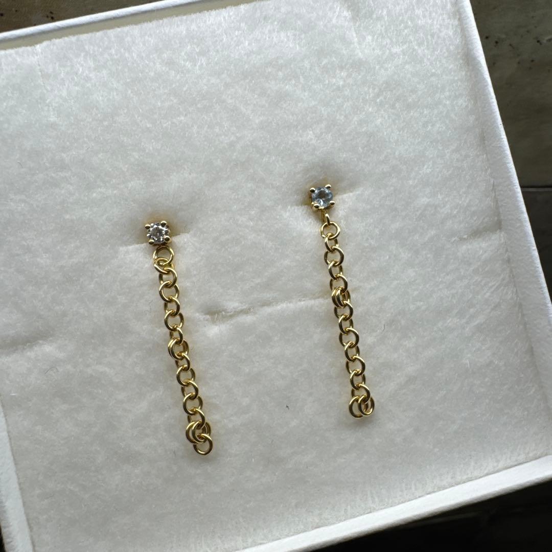 スピネリキルコリン★ゴールドチェーンピアス★