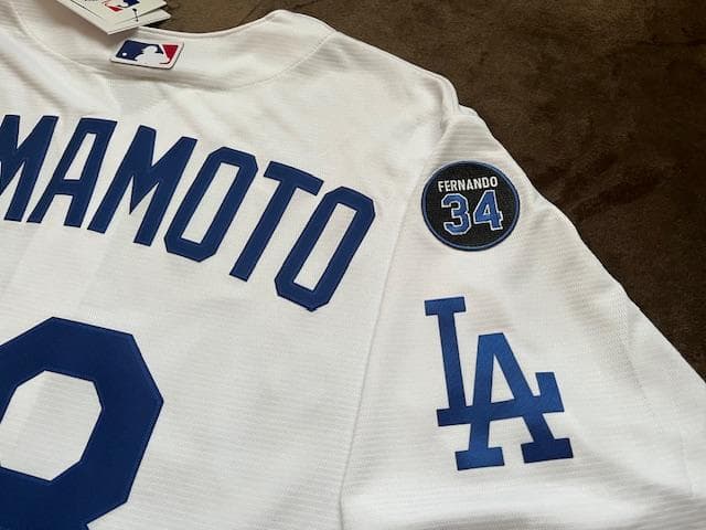 山本由伸WS優勝/MVP記念レプリカWS/34パッチ付ジャージL/US限定品