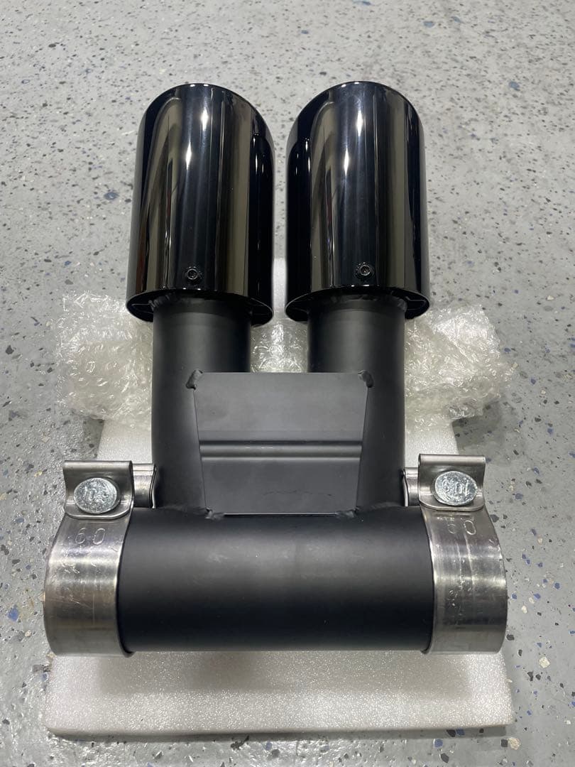ポルシェ　ケイマン用　新品 ブラック ステンレス製 デュアルマフラーエンド