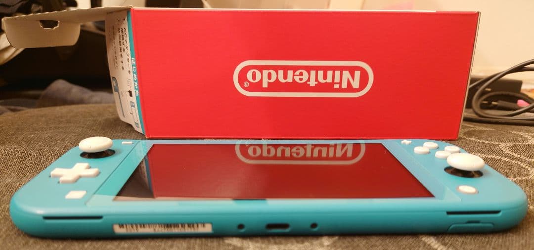 Nintendo Switch Lite (ターコイズ)