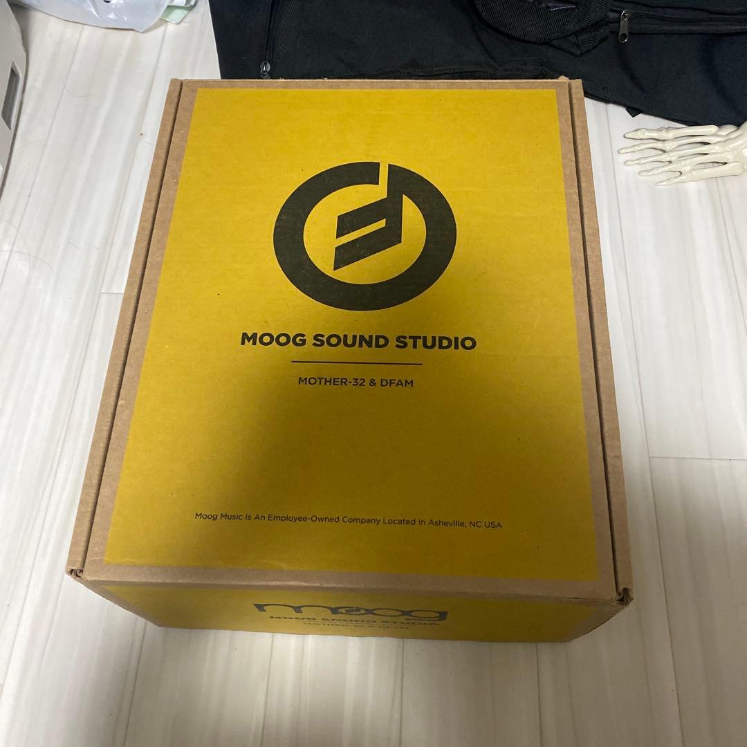 Moog Sound Studio MOTHER-32 & DFAM セット
