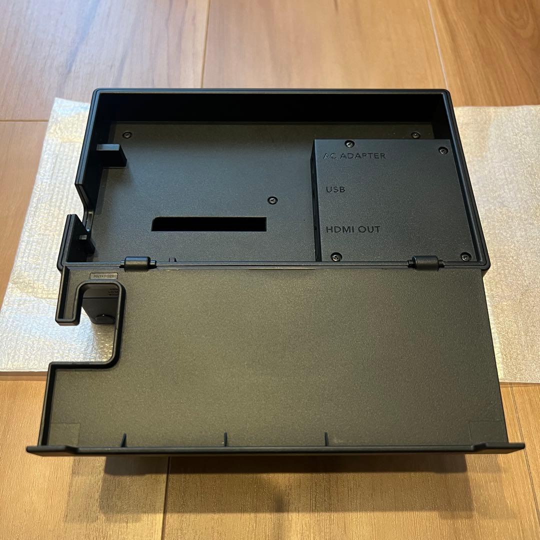 【年末価格】Nintendo Switch 本体 グレー / 収納ケース付