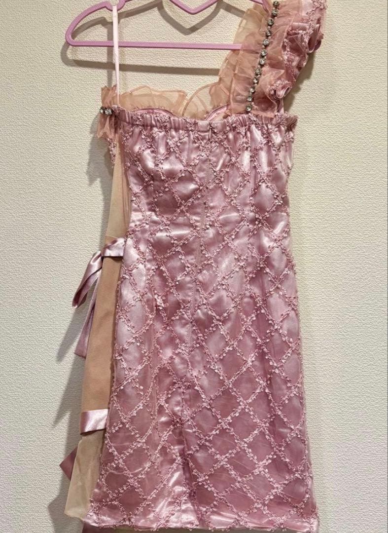 ローブドフルール　ビジューフリルレースリボンピンクドレス