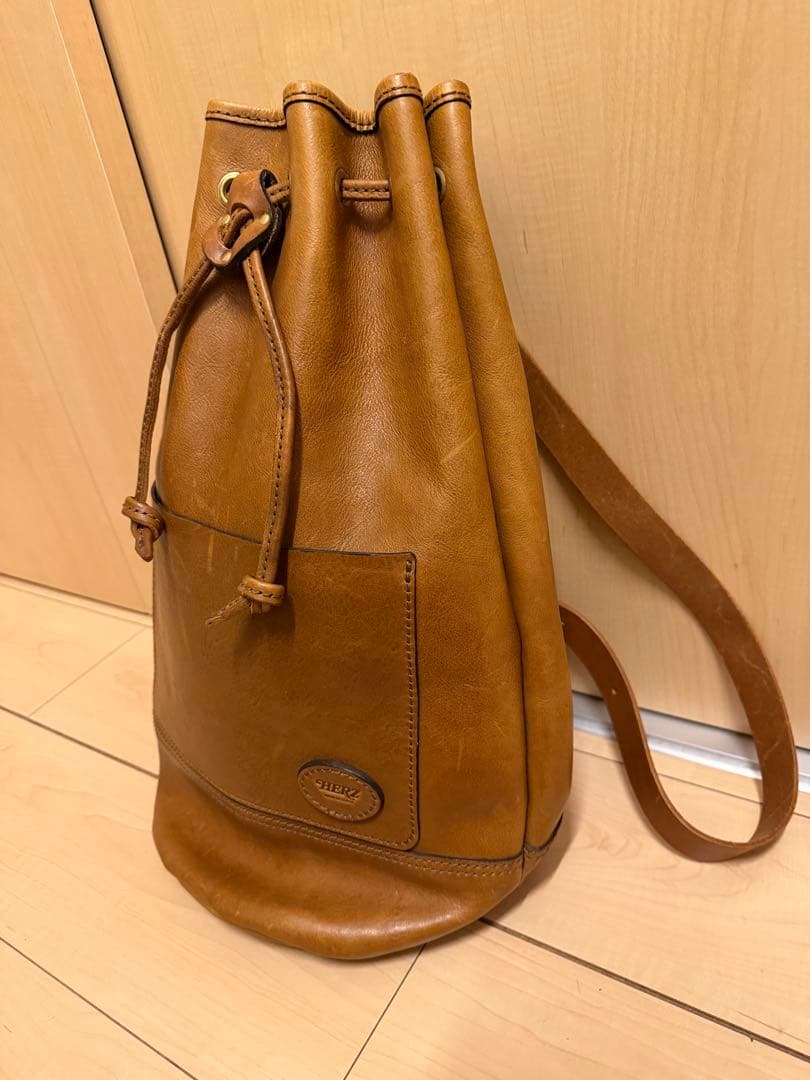 ヘルツ　ソフトレザーのボンサック　グリーン