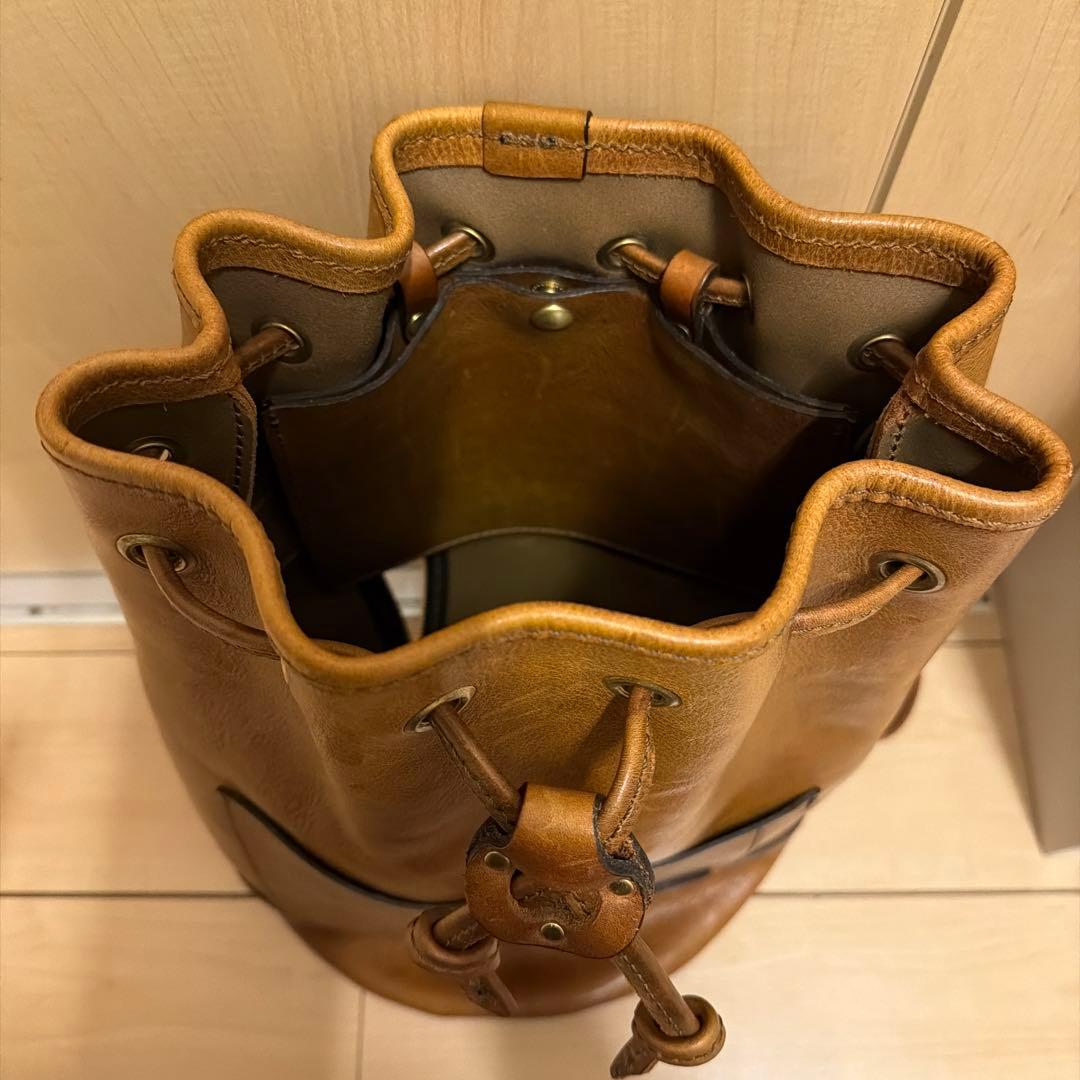 ヘルツ　ソフトレザーのボンサック　グリーン