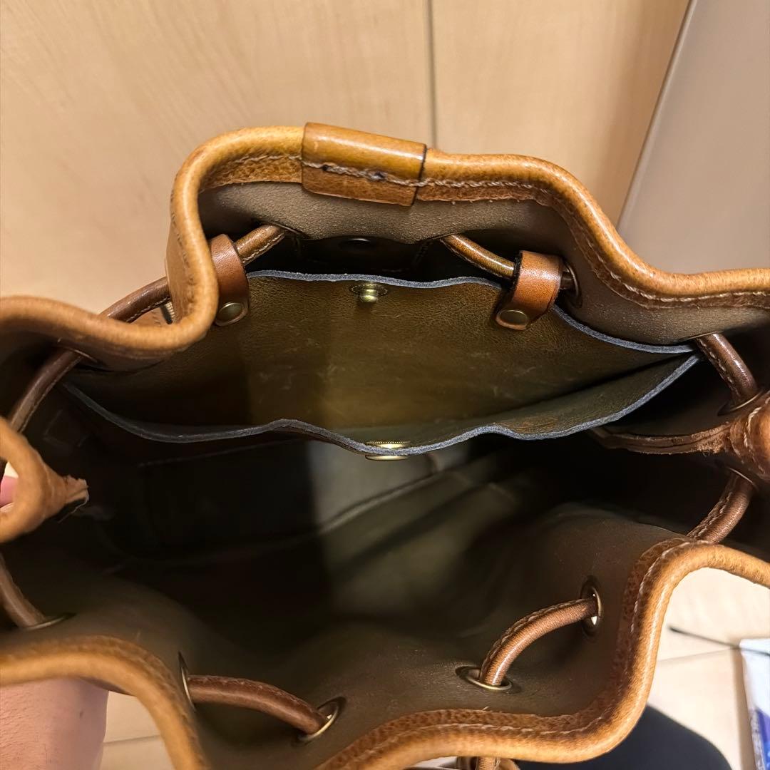 ヘルツ　ソフトレザーのボンサック　グリーン