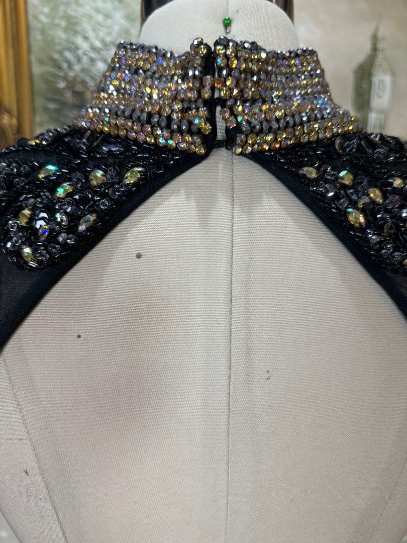 JAVANI☆エレガントなブラックビーズ刺繍ドレス