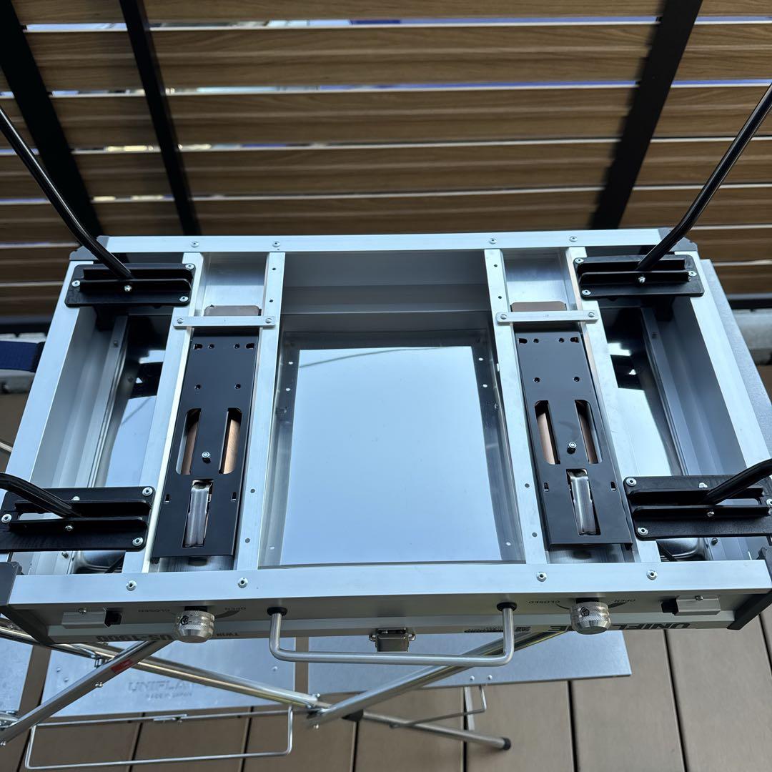 UNIFLAME キッチン　ツーバーナーコンロ 収納ケース付き　ユニフレーム