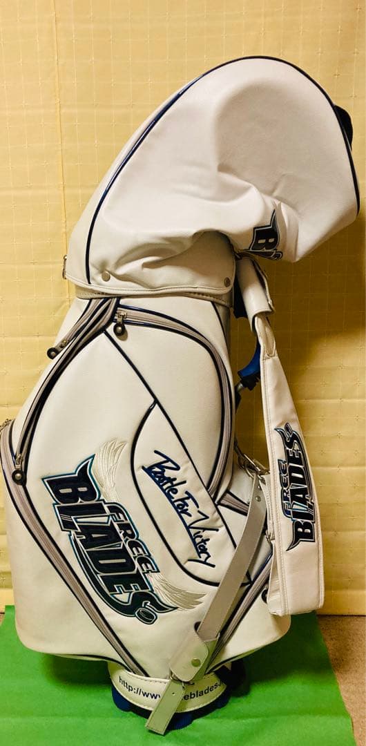 キャディバッグ　白　青　刺繍　ゴルフ　限定モデル　美品　送料込　非売品