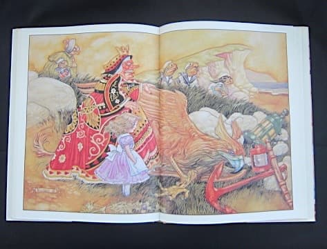 本36／洋書絵本　不思議の国のアリス