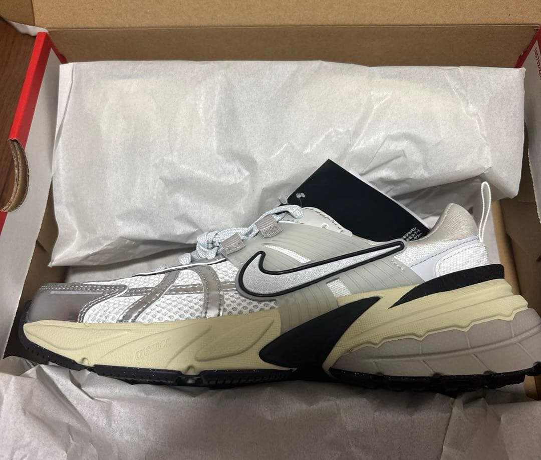 新品　NIKE W V2K RUN ナイキ ウィメンズ V2K ラン 【SP】