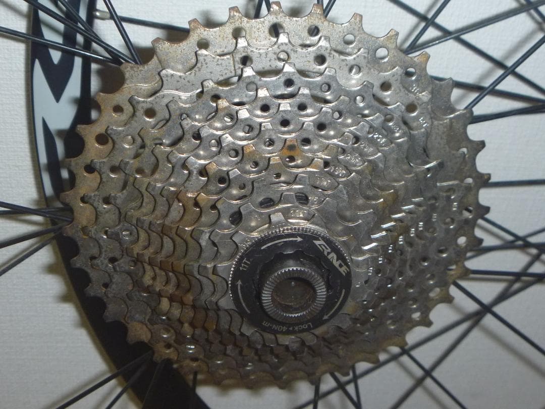 シマノ WH-RS170 シマノ11速 ホイールセット 700C スプロケ付き