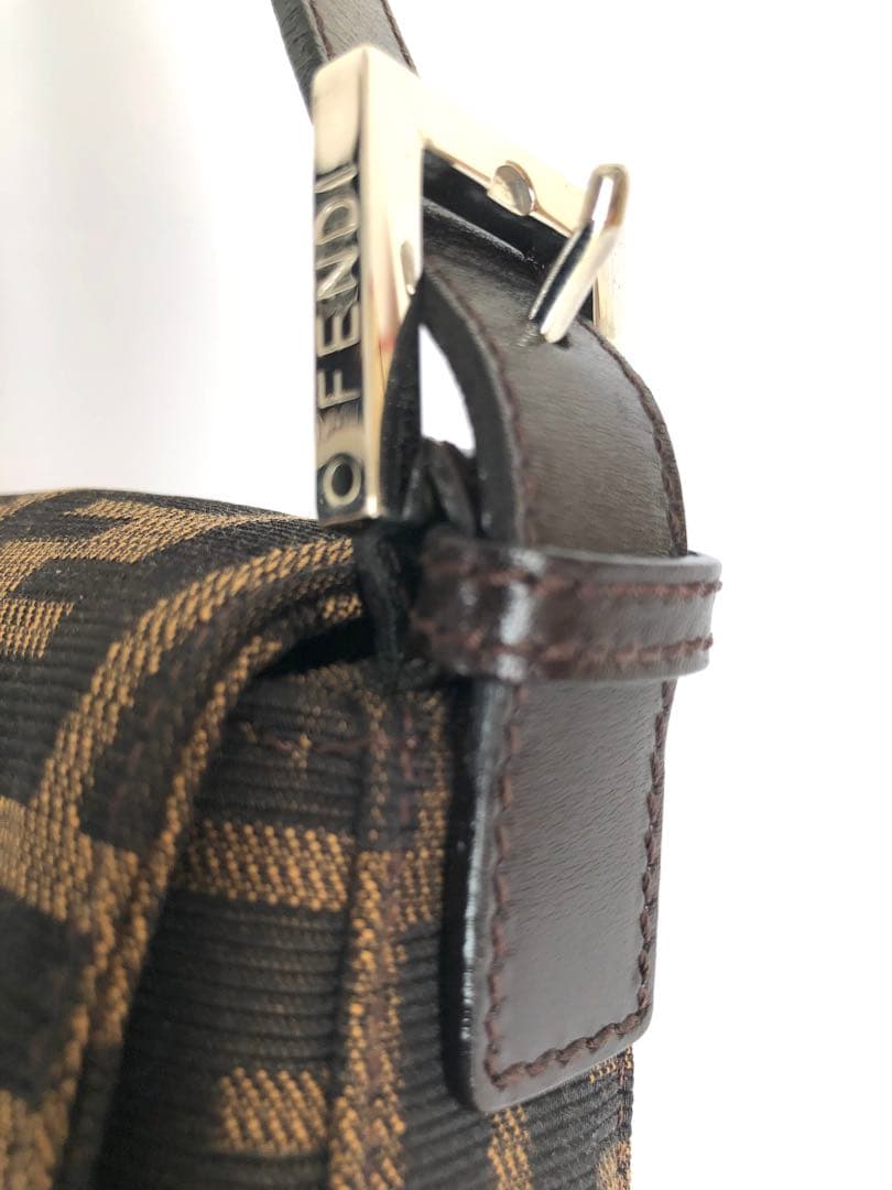 フェンディ　FENDI マンマバケット　ズッカ柄　使用感少なめ　美品